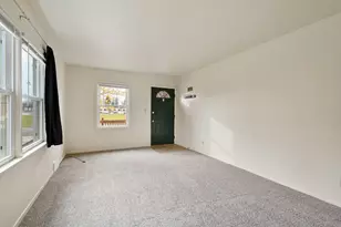 1605 6th St SE, Austin, MN 55912 - Photo 10