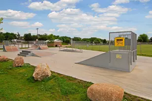 639 Carver Bluffs Pkwy, Carver, MN 55315 - Photo 52