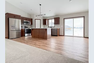 4616 9th Street NE, Saint Cloud, MN 56304 - Photo 4