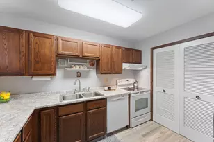 4677 Stavern Point, Eagan, MN 55122 - Photo 10