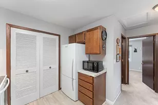 4677 Stavern Point, Eagan, MN 55122 - Photo 14