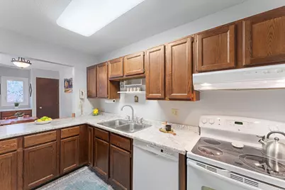 4677 Stavern Point, Eagan, MN 55122 - Photo 12