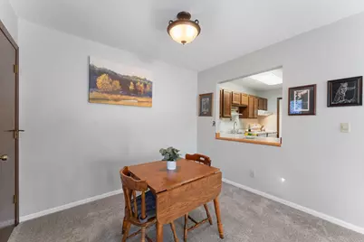 4677 Stavern Point, Eagan, MN 55122 - Photo 6