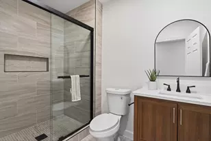 13316 Commonwealth Dr, Burnsville, MN 55337 - Photo 44