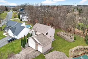 13316 Commonwealth Dr, Burnsville, MN 55337 - Photo 54