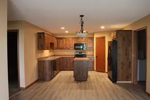 811 Stonehaven Path, Milaca, MN 56353 - Photo 4