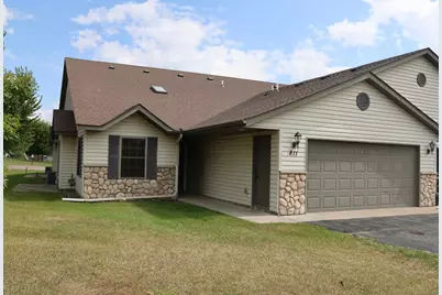 811 Stonehaven Path, Milaca, MN 56353 - Photo 2