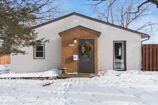 7405 Knollwood Dr, Mounds View, MN 55112 - Photo 1