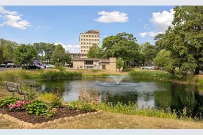 1640 Highway 36 W #345, Roseville, MN 55113 - Photo 2