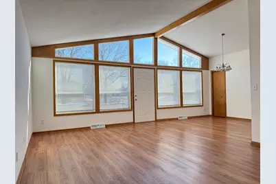 421 15th Street NE, Rochester, MN 55906 - Photo 4