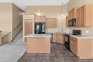15251 Maryland Ave, Savage, MN 55378 - Photo 8