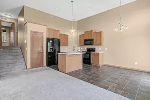 15251 Maryland Ave, Savage, MN 55378 - Photo 6