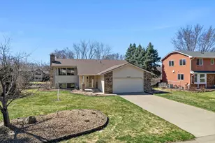 5903 David Ct, Shoreview, MN 55126 - Photo 4