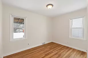 2186 4th St E, Saint Paul, MN 55119 - Photo 10