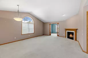 745 Echo Shores Ct, Mahtomedi, MN 55115 - Photo 8