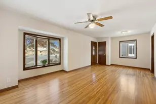 2194 Maryland Ave E, Saint Paul, MN 55119 - Photo 2