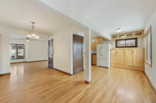 2194 Maryland Ave E, Saint Paul, MN 55119 - Photo 8