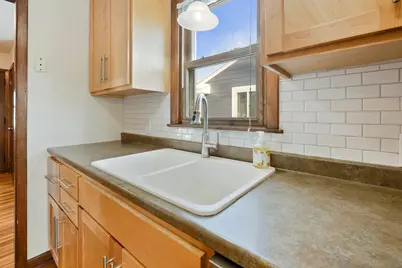 2194 Maryland Avenue E, Saint Paul, MN 55119 - Photo 6