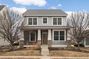 313 Periwinkle Pl, Bayport, MN 55003 - Photo 1