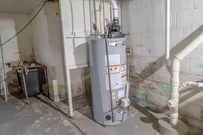 303 5th Street NW, Austin, MN 55912 - Photo 22