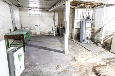 303 5th Street NW, Austin, MN 55912 - Photo 20