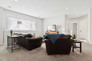 5213 Woodhill Rd, Minnetonka, MN 55345 - Photo 52