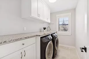 5213 Woodhill Rd, Minnetonka, MN 55345 - Photo 48