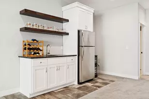 5213 Woodhill Rd, Minnetonka, MN 55345 - Photo 56