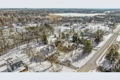 5213 Woodhill Road, Minnetonka, MN 55345 - Photo 4