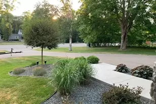 5213 Woodhill Rd, Minnetonka, MN 55345 - Photo 84