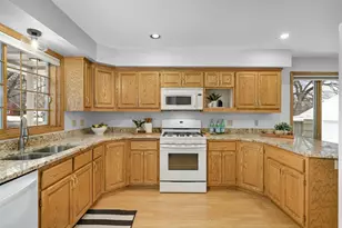 6821 Logan Ave S, Richfield, MN 55423 - Photo 8