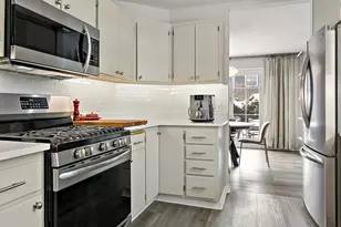 5228 Silver Maple Cir, Hopkins, MN 55343 - Photo 10