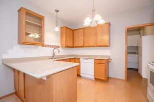 1941 Ford Pkwy, Saint Paul, MN 55116 - Photo 4