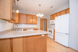 1941 Ford Pkwy, Saint Paul, MN 55116 - Photo 2