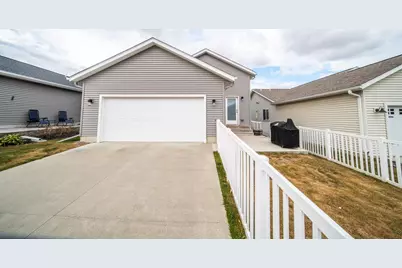 6076 Sandstone St NW, Rochester, MN 55901 - Photo 32