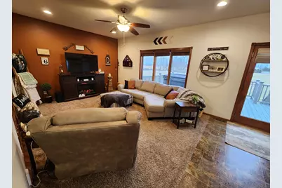 804 9th Street NE, Pipestone, MN 56164 - Photo 10