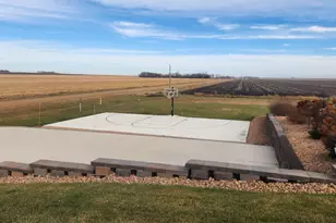 804 9th St NE, Pipestone, MN 56164 - Photo 4