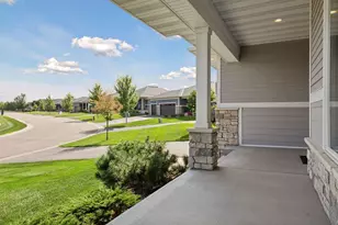 5174 Sundial Ln, Woodbury, MN 55129 - Photo 4