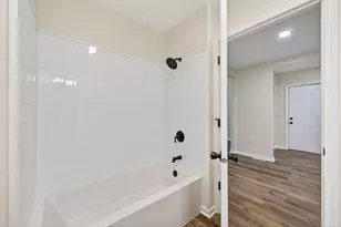 1216 County Rd C E, Maplewood, MN 55109 - Photo 10