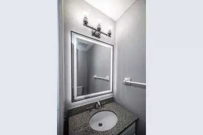 2321 Pond Avenue E, Maplewood, MN 55119 - Photo 10