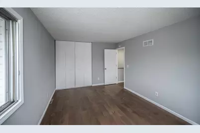 2321 Pond Avenue E, Maplewood, MN 55119 - Photo 18