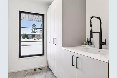 5423 Highwood Drive W, Edina, MN 55436 - Photo 36