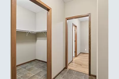 1460 Jersey Way, Chanhassen, MN 55317 - Photo 36