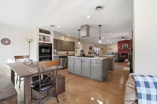 38630 Woodview Ln, Le Center, MN 56057 - Photo 12