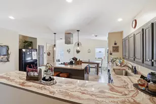 38630 Woodview Ln, Le Center, MN 56057 - Photo 4