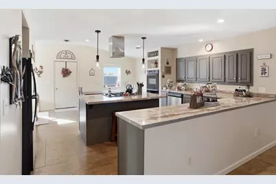 38630 Woodview Lane, Le Center, MN 56057 - Photo 6