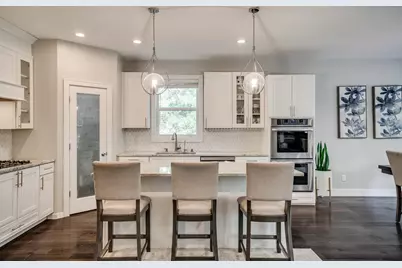 12601 Ridgemount Avenue W, Hopkins, MN 55305 - Photo 8