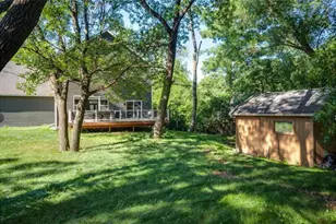 12601 Ridgemount Ave W, Hopkins, MN 55305 - Photo 22