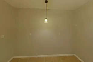 15012 Viewcrest Ln, Burnsville, MN 55306 - Photo 6