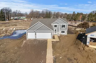 605 Sienna Dr, Watertown, MN 55388 - Photo 2